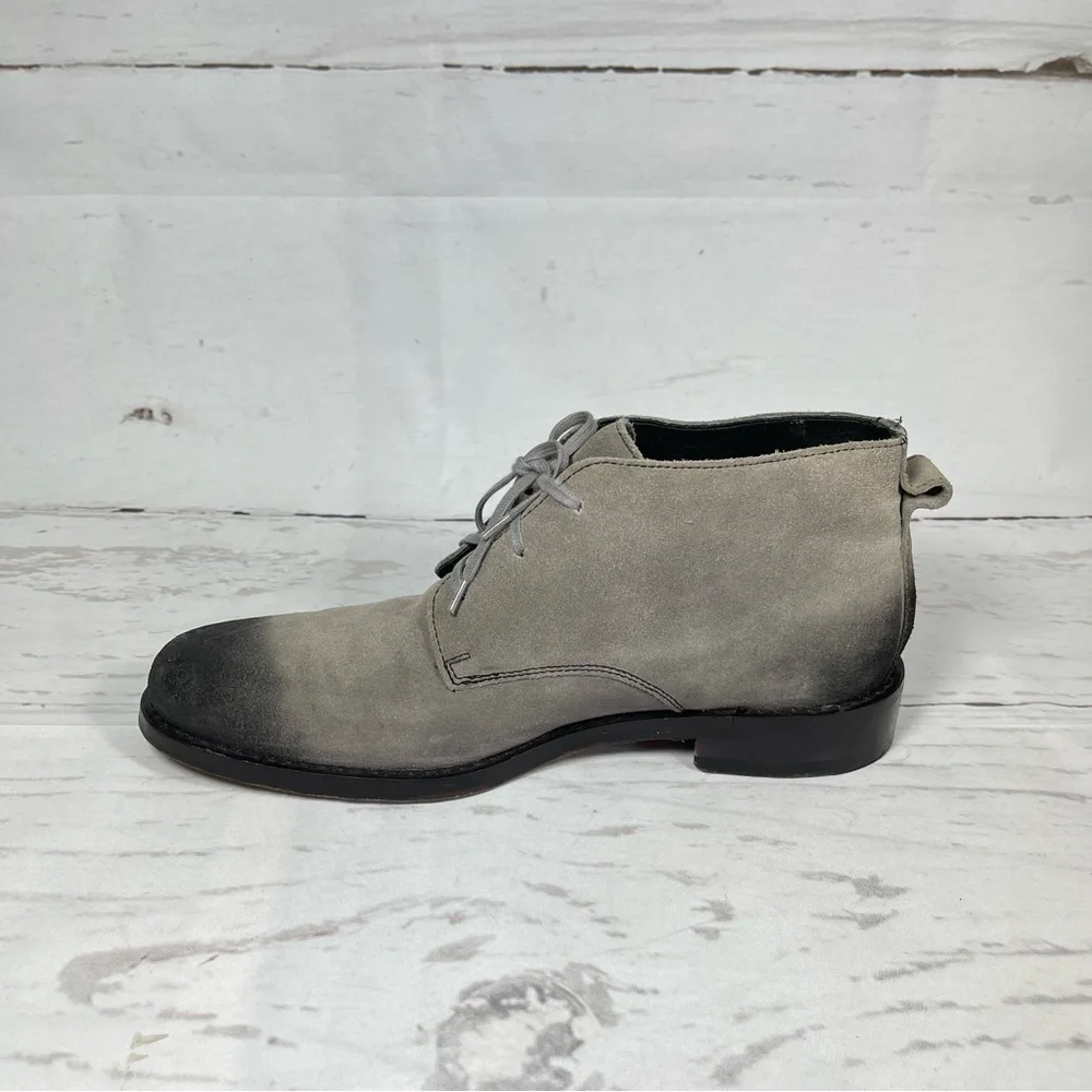 Cole Haan Mens Chukka Size 9.5M Gray Distressed Suede‎ Lace Up